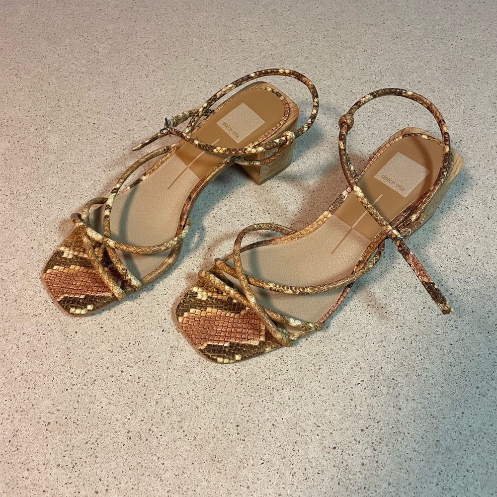 NWT!!! Dolce Vita Snakeskin Kitten Heel - Picture 2 of 5